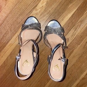 Strappy rhinestone heels !